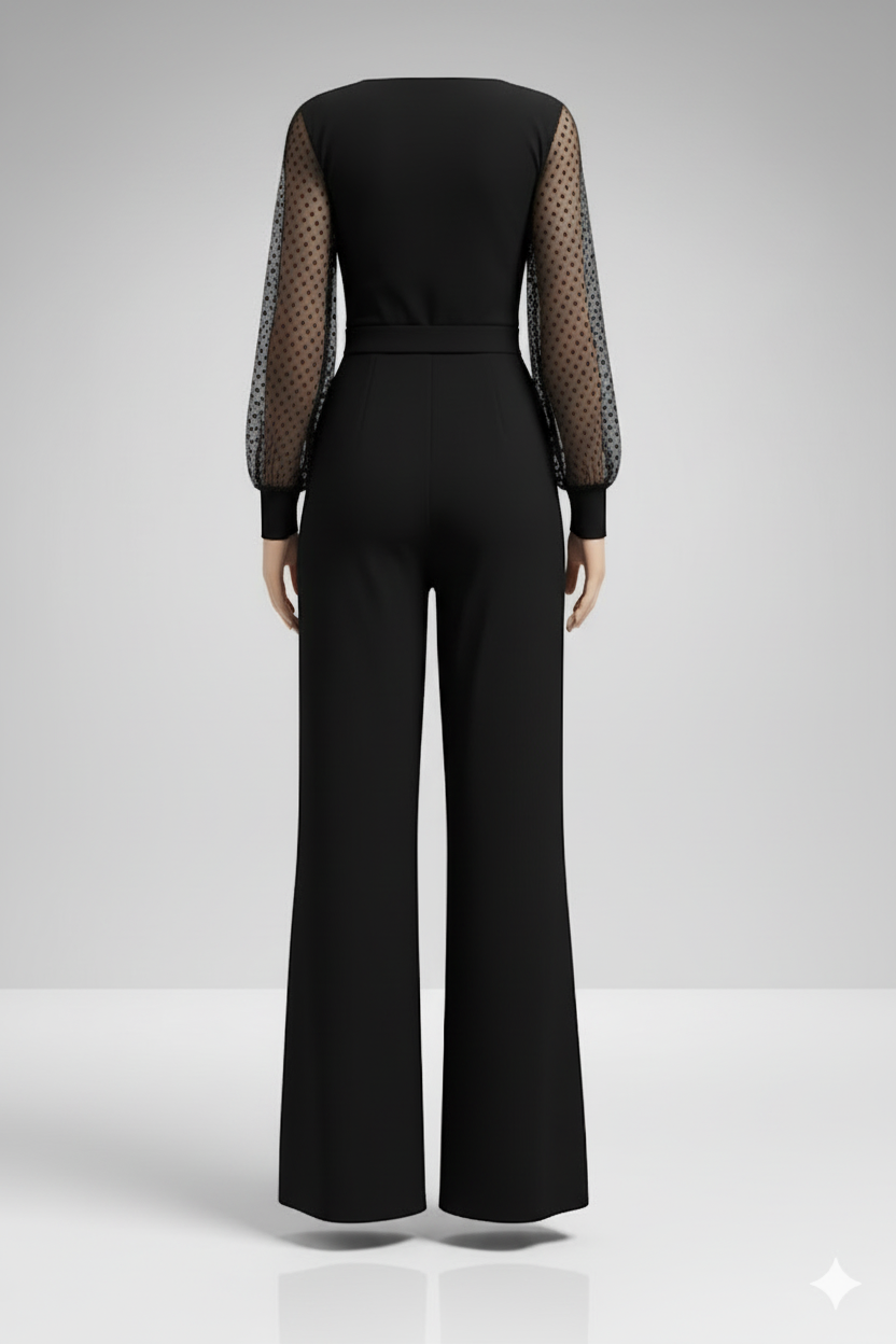 Kadın Derin V Yaka Puantiyeli Tül Kol Detaylı İspanyol Paça Tulum – Şık & Modern Tasarım