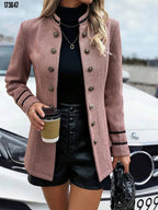 Kadın Hakim Yaka Düğme Detaylı Mini Dokuma Ceket – Şık & Modern Dış Giyim