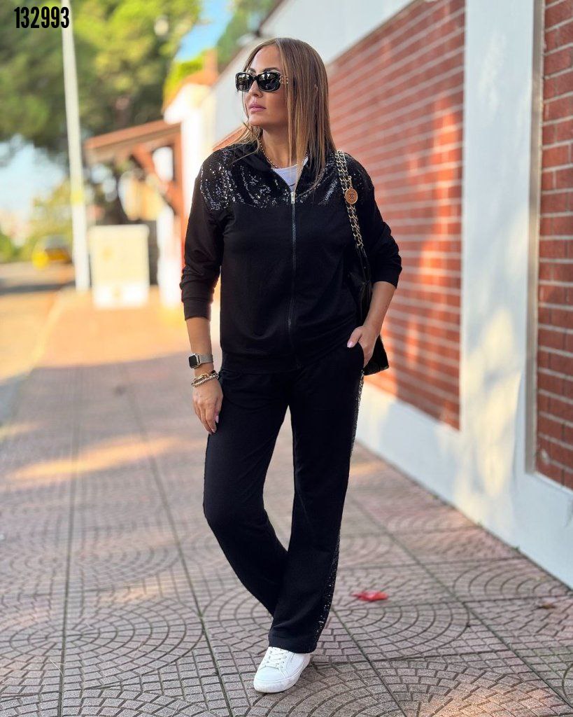 Kadın Önden Fermuarlı Pul Payetli Viskon İki İplik Alt-Üst Takım – Şık & Rahat Set