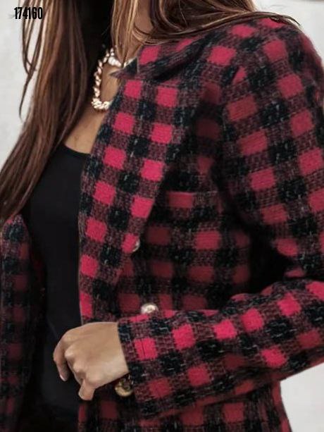 Kadın Yakalı Kare Desenli Ekoseli Düğmeli Ceket – Şık & Modern Dış Giyim
