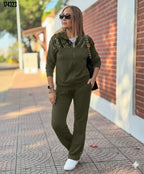 Kadın Önden Fermuarlı Pul Payetli Viskon İki İplik Alt-Üst Takım – Şık & Rahat Set