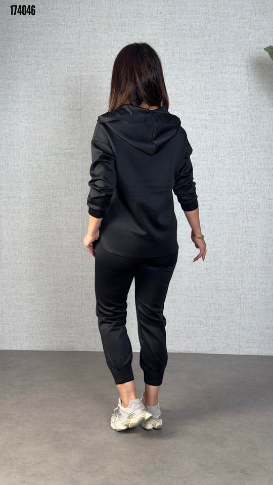 Kadın Kapüşonlu Uzun Kollu İkili Takım – Rahat & Modern Alt-Üst Set
