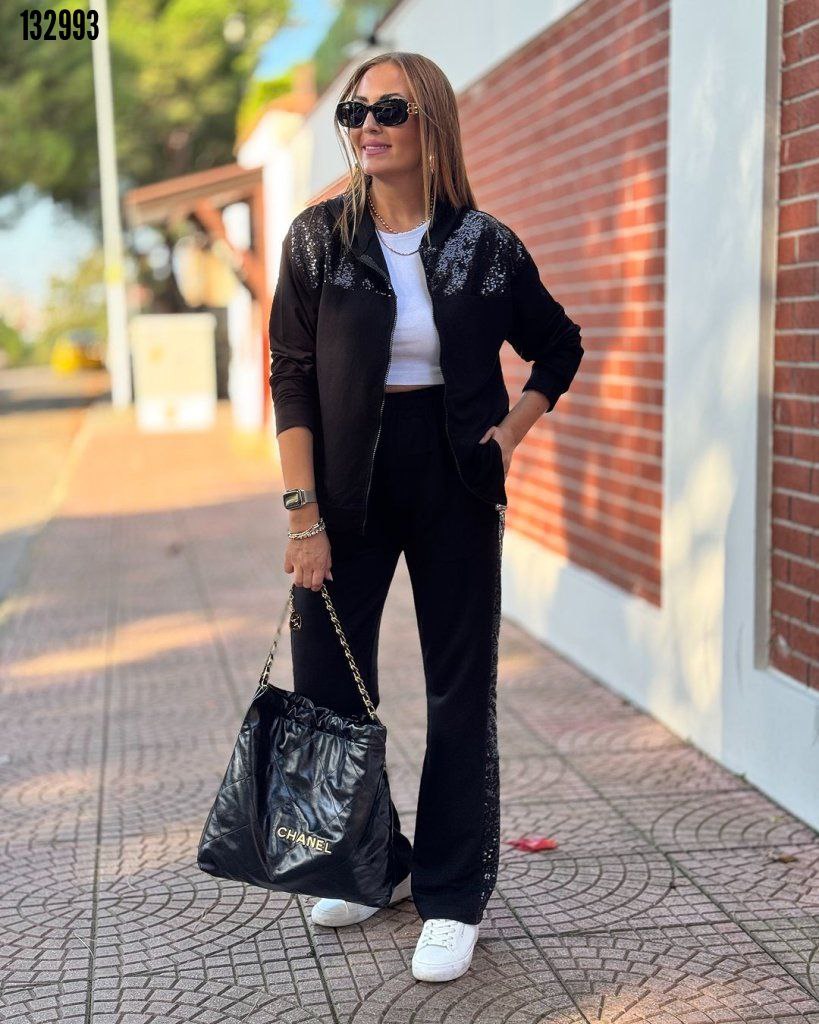 Kadın Önden Fermuarlı Pul Payetli Viskon İki İplik Alt-Üst Takım – Şık & Rahat Set